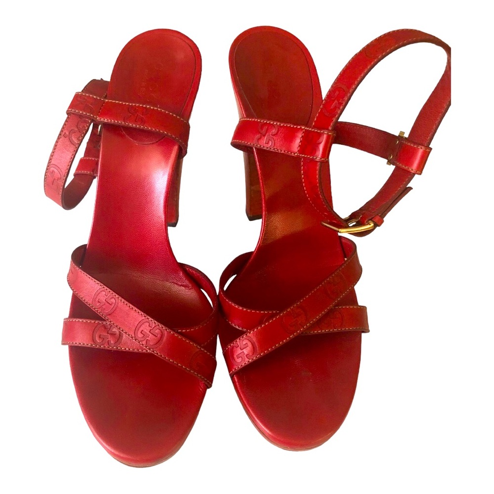 RED GUCCI SANDAL